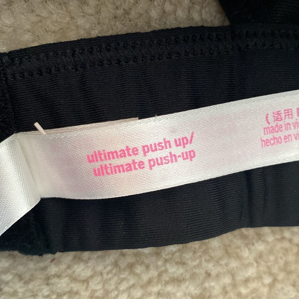 Pink by VS size large ultimate push up workout bra - Picture 3 of 9